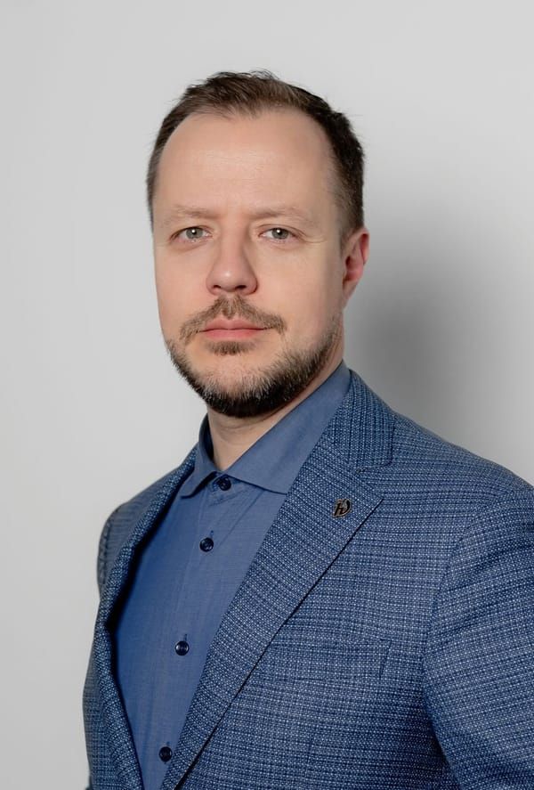 Денис Гудков